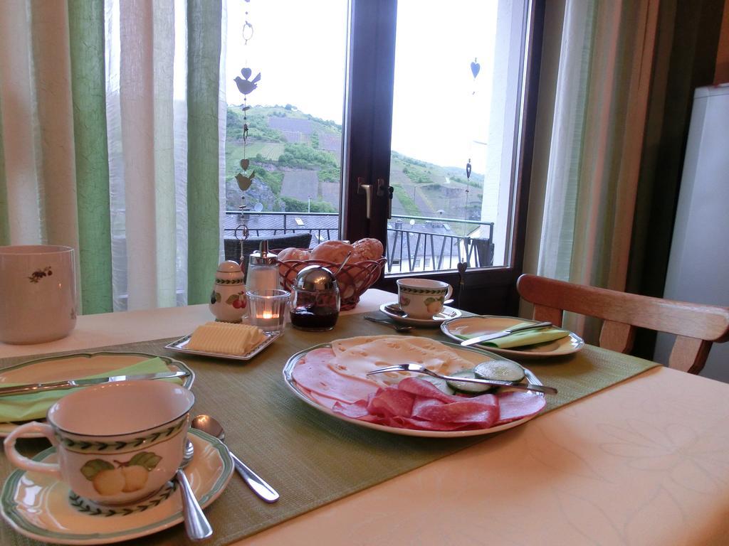 Ferienweingut Hirschen Schulstrasse Bed & Breakfast Burg  Ruang foto