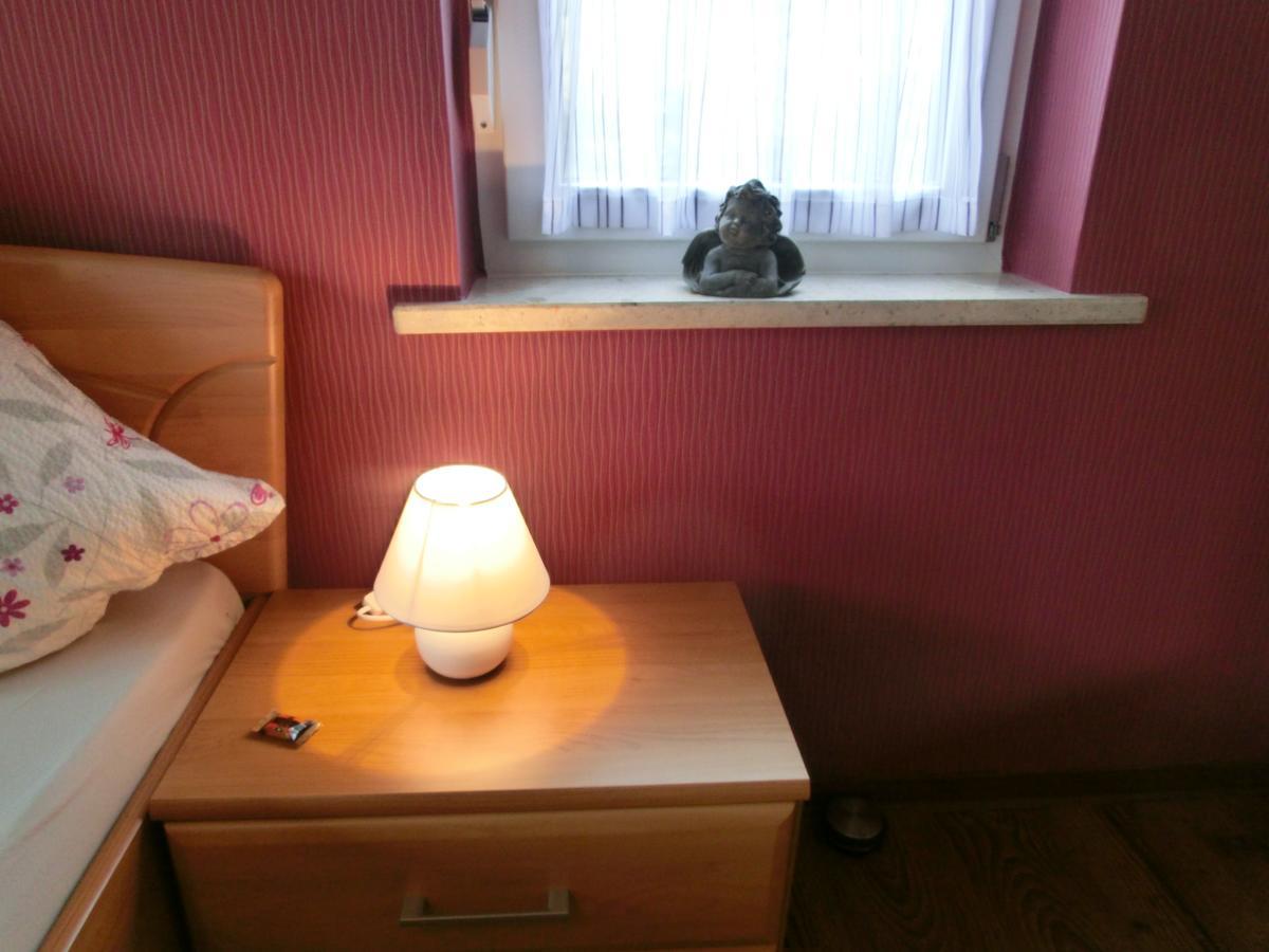 Ferienweingut Hirschen Schulstrasse Bed & Breakfast Burg  Bagian luar foto